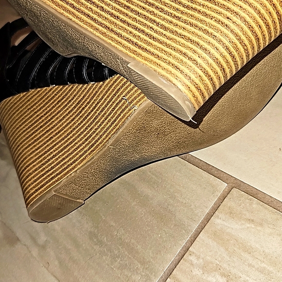 Report Harrache Wedge - Picture 3 of 5